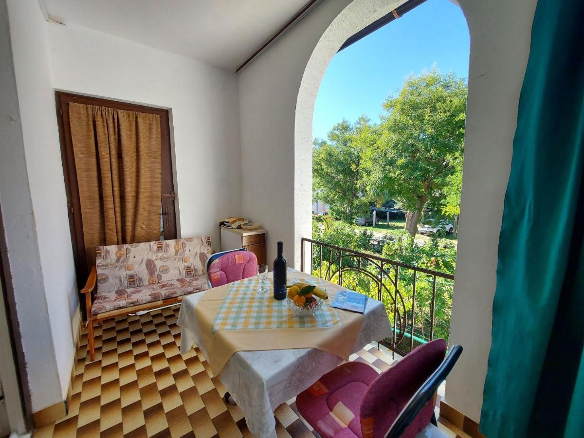 Apartments Fam Tomasic บัชกา ภายนอก รูปภาพ